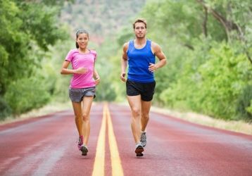 Можно ли заниматься спортом с грыжей позвоночника: разрешенные и запрещенные виды тренировок