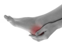 Почему болит пятка при ходьбе: причины болей в пятке после сна, методы лечения