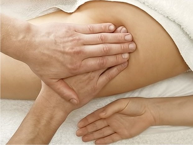 Массаж области тазобедренного сустава Массаж бедра