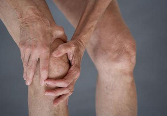 Скованность в коленном суставе при артрозе 1 степени Скованность в колене при гонартрозе